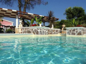 La Maison Rouge Resort